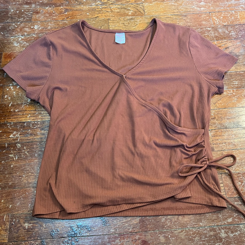 No Boundaries Rust Short Sleeve Wrap Top